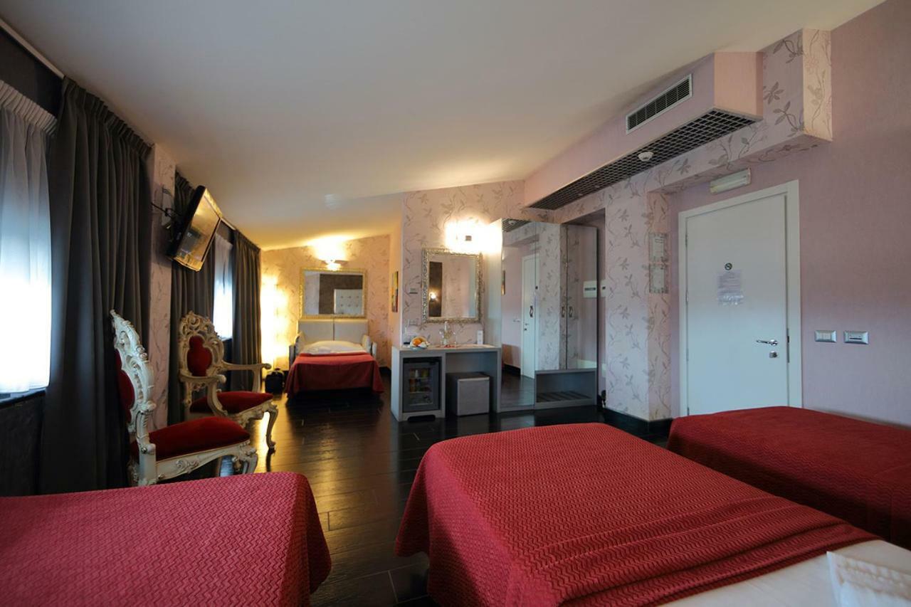 Hotel Relax Roma Nord Fiano Romano Exterior foto